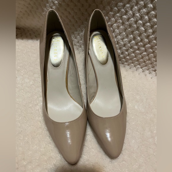 Nickels Shoes - NICKELS BRAND MISSES PUMPS SIZE 8.5 LIGHT TAN NEW NO BOX!